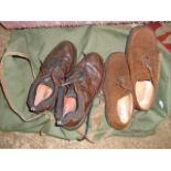 2 PAIRS OF MENS SHOES AND A TRAVEL BAG
