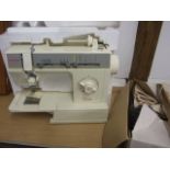 SINGER ESTELLE SEWING MACHINE WITH ACCESSORIES (HOUSE CLEARANCE)