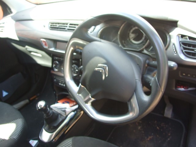 Citroen C3 Diesel ( manual ) 1560 cc Approx 38000 miles with 2 keys from deceased estate. V5 - Image 10 of 13