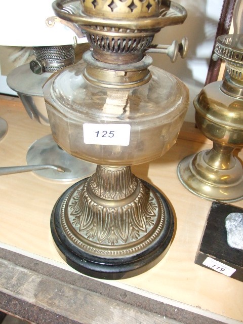 LARGE VINTAGE OIL LAMP - Image 2 of 2