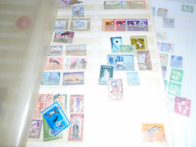 TIN OF LOOSE STAMPS AND 5 STOCK BOOKS OF STAMPS TO INCLUDE GERMANY, JAPAN AND SOUTH AFRICA - Image 2 of 5