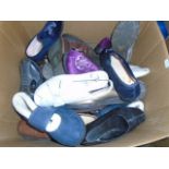 BOX FULL OF SHOES (HOUSE CLEARANCE)