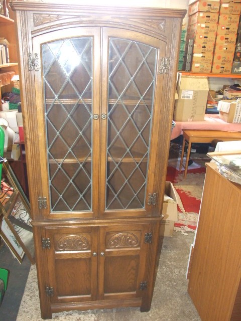 Old Charm Corner Cabinet