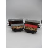O Gauge Hornby 2 x LNER coaches / 2x Pullman