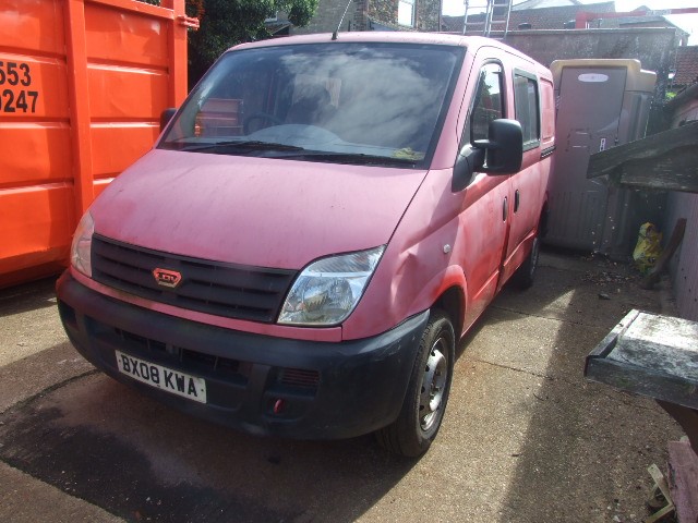 2008 LDV Maxus SWB 6 Seater Crew Van ( mot expired ) 2.5 diesel 89000 miles ( milage reading - Image 10 of 13