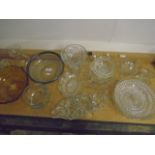 Mixed lot of glassware