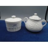 Wedgwood strawberry and vine pot and Wedgwood Colosseum pot