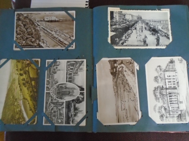 Postcard album with approx 250 mixed postcards - Image 7 of 7