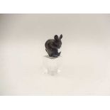 A bronze mouse sculpture 1 3/4" tall