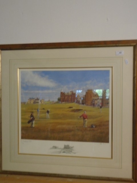 Limited Edition print of St Andrews 17th, 519/600 after P Munroe, signed