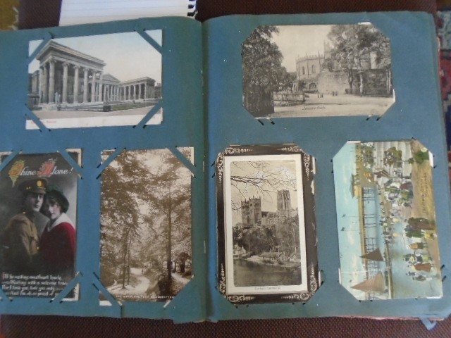 Postcard album with approx 250 mixed postcards - Image 3 of 7