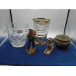 Mixed lot of collectables to incl glass, pottery and hand carved norwegian figures