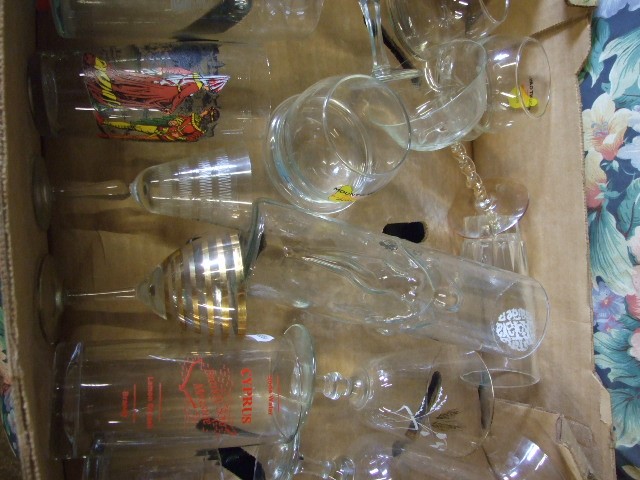 Box of Glasses - Image 3 of 4