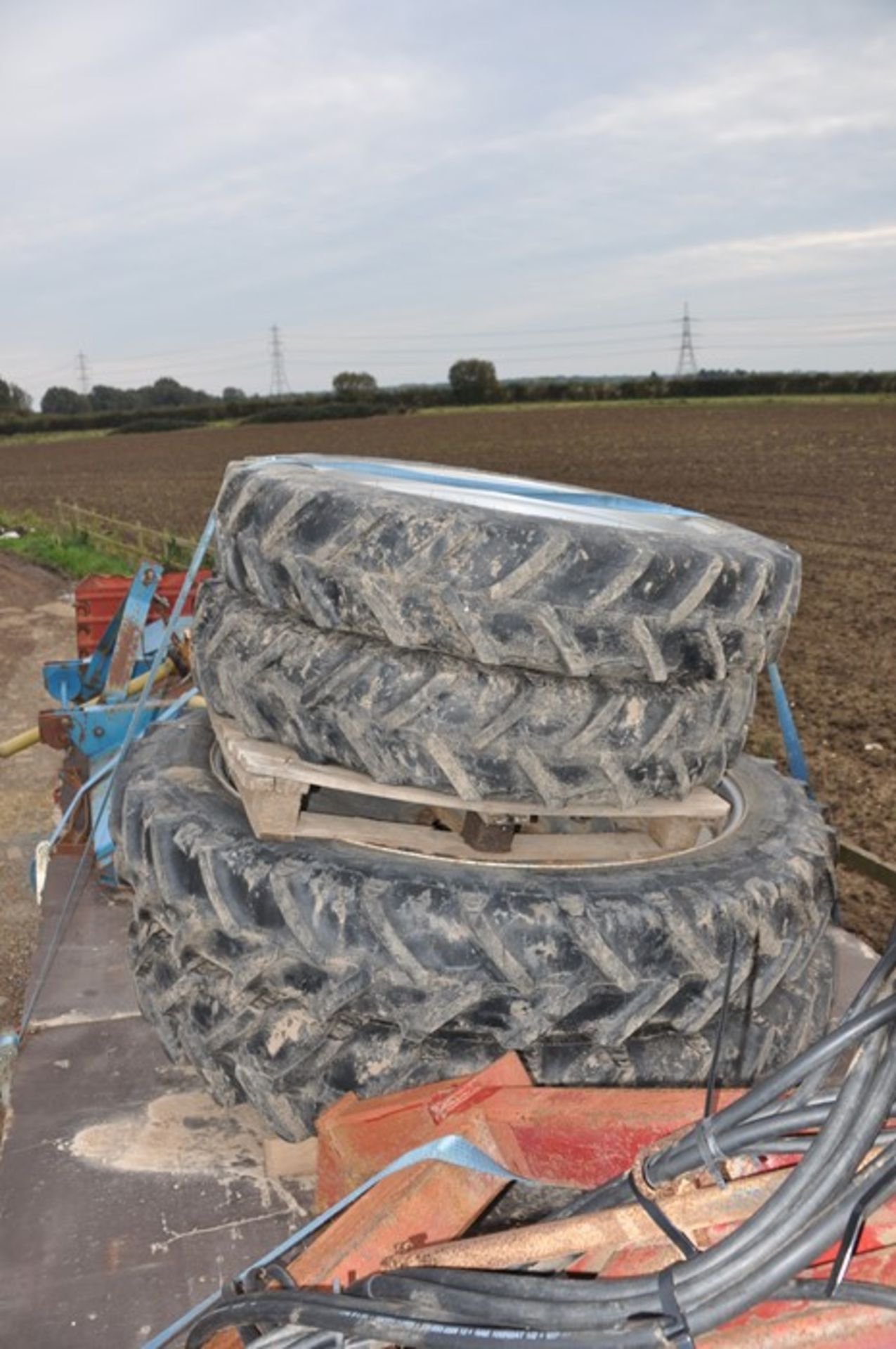 A full set of narrow crop wheels to fit SWB Case IH Puma - front 270/95/38 rear 300/95/52 (only used