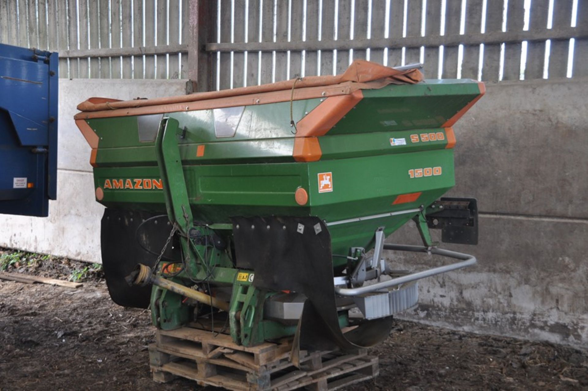 Amazone ZA_M maxis fertiliser spreader - Image 2 of 4