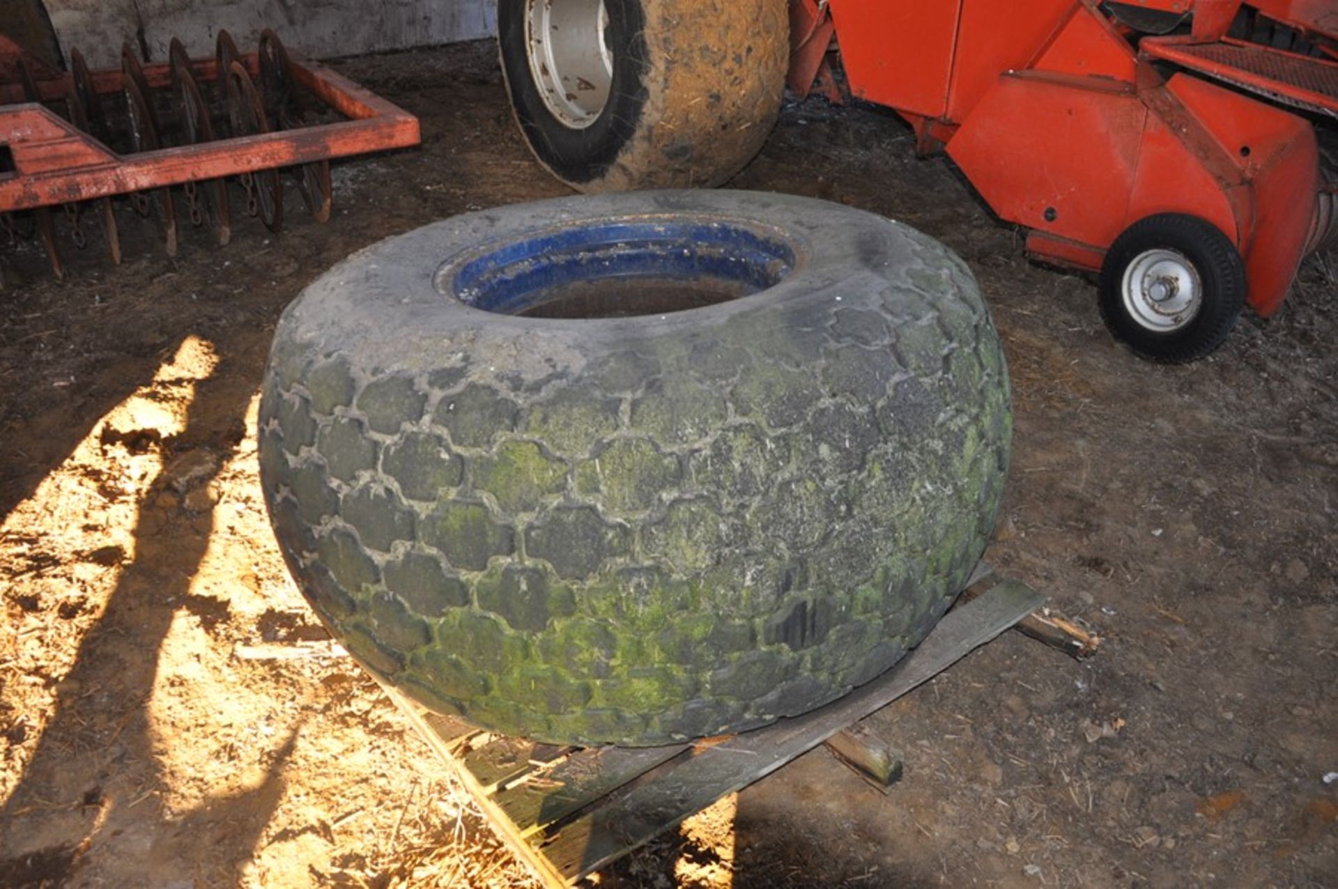 Spare wheel for New Holland baler