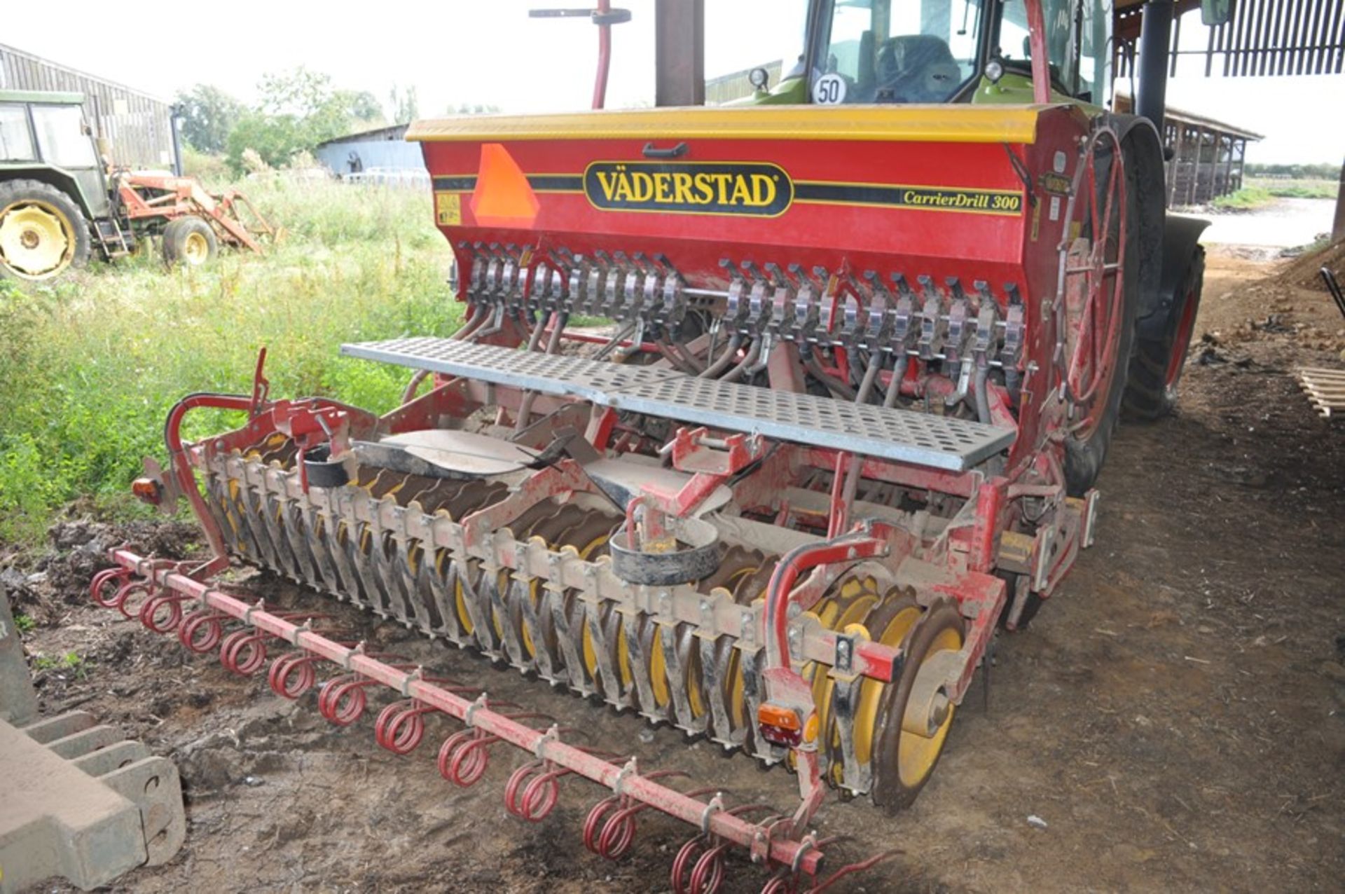 Vaderstad Carrier drill 3m (set up for maize & beans but can easily be returned to standard - Image 2 of 5