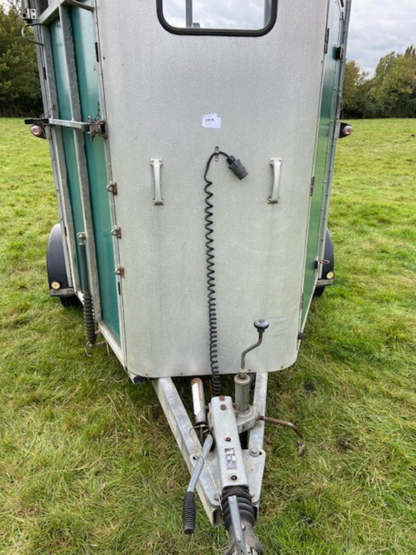Ifor Williams twin axle horse trailer - Image 9 of 10