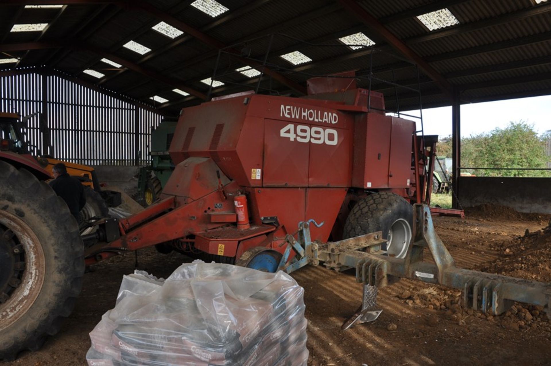 New Holland 4990 large Heston baler - 87,000 bales