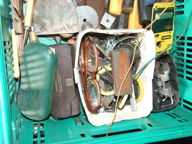 Crate of assorted tools etc workshop clearance ( crate not included ) - Image 4 of 4