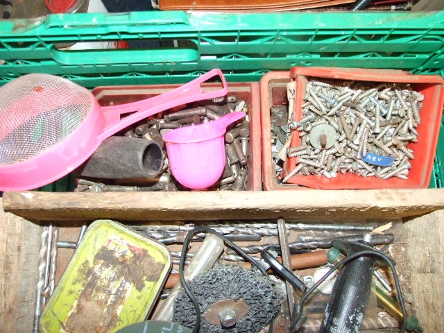 Crate of garage odds screws , nails etc ( crate not included ) - Image 5 of 6