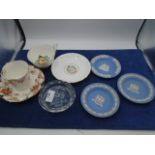 Sundry china to incl Wedgwood Jasperware and ERII coronation memorabilia