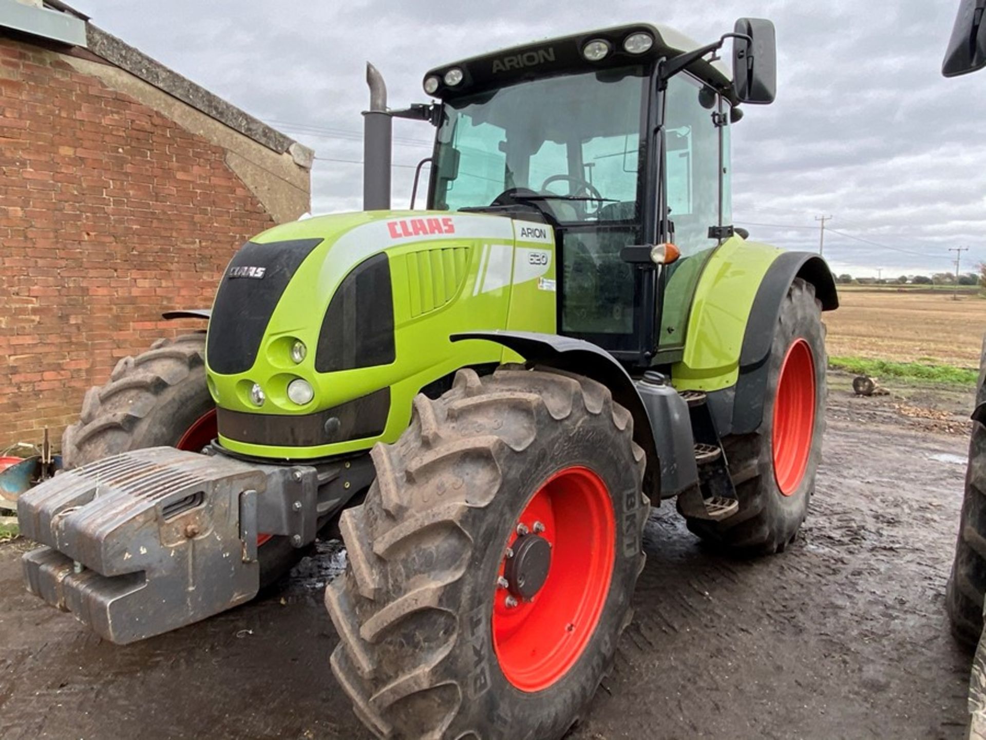 2009 Claas Arion 620 Tractor, 5571hrs, Reg Number AU09 DLN, serial number A1902356