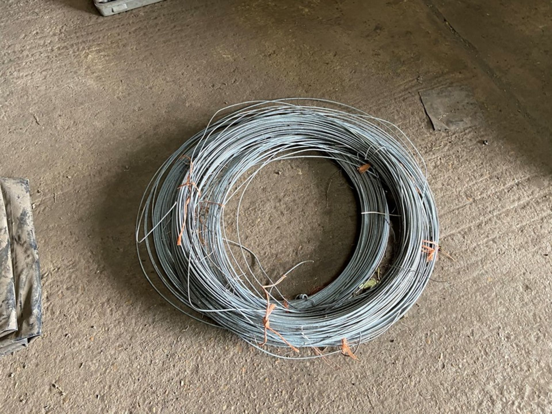 Quantity of plane fencing wire