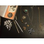 Brooches , Chains etc