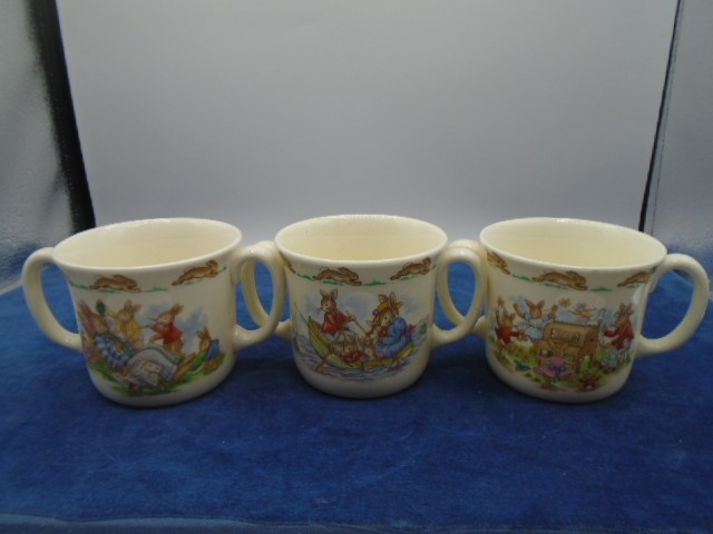 Royal Doulton Bunnykins China to incl christening plate, 2 bowls and 3 two-handled cups (6) - Image 3 of 8