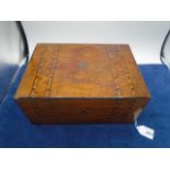 Wood sewing or jewellery box with inlaid parquetry, approx 25cm long x 18cm wide x 11cm tall
