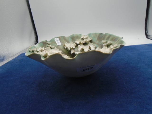 Chessell pottery handmade bowl, Isle of Wight - Image 2 of 3