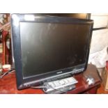 Toshiba HDMI DVD TV 19 inch with remote ( house clearance )