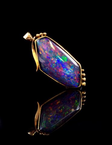 Opal triplet and 9ct yellow gold pendant - Image 2 of 5