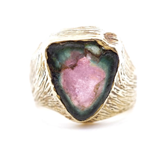 Rough cut gemstone and 18ct yellow gold ring - Image 2 of 5