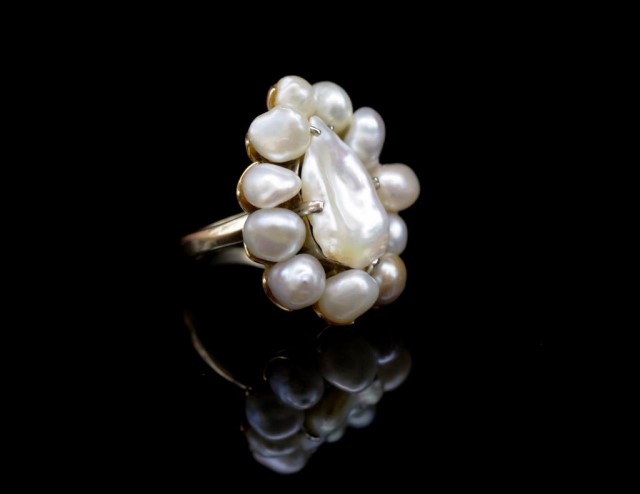 A good keshi pearl and 14ct yellow gold ring - Image 2 of 6