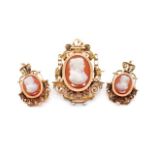 Victorian Sardonyx set gold earring and