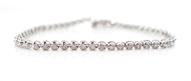 1.00ct diamond set 9ct white gold line bracelet - Image 4 of 4