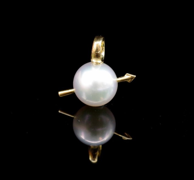12mm Paspaley pearl and 18ct yellow gold pendant