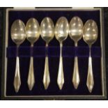 Cased set George V sterling silver teaspoons