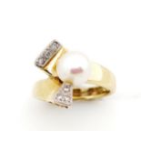 Pearl and diamond set 18ct yellow gold ring