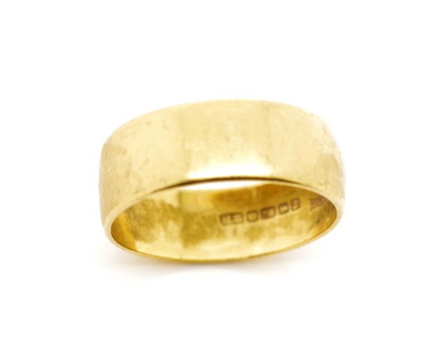 18ct yellow gold wedding band - Image 2 of 5