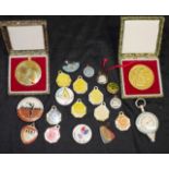 Quantity of vintage badges and medallions