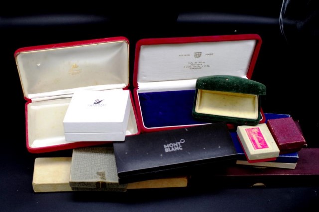 A group of vintage jewellery boxes - Image 2 of 3