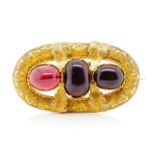 Victorian garnet and yellow gold brooch