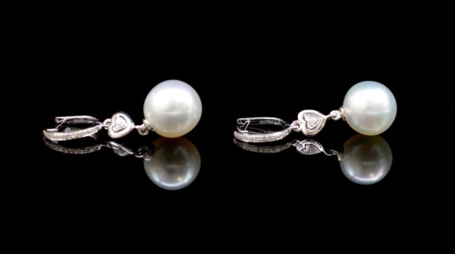 South sea pearl and 18ct white gold earrings