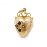 Antique Australian 9ct yellow gold heart pendant