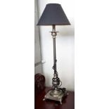 Antique style electric lamp