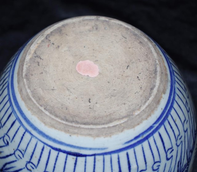 Chinese Qing dynasty blue and white jardiniere - Image 4 of 5