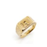 9ct yellow gold initial "R" ring